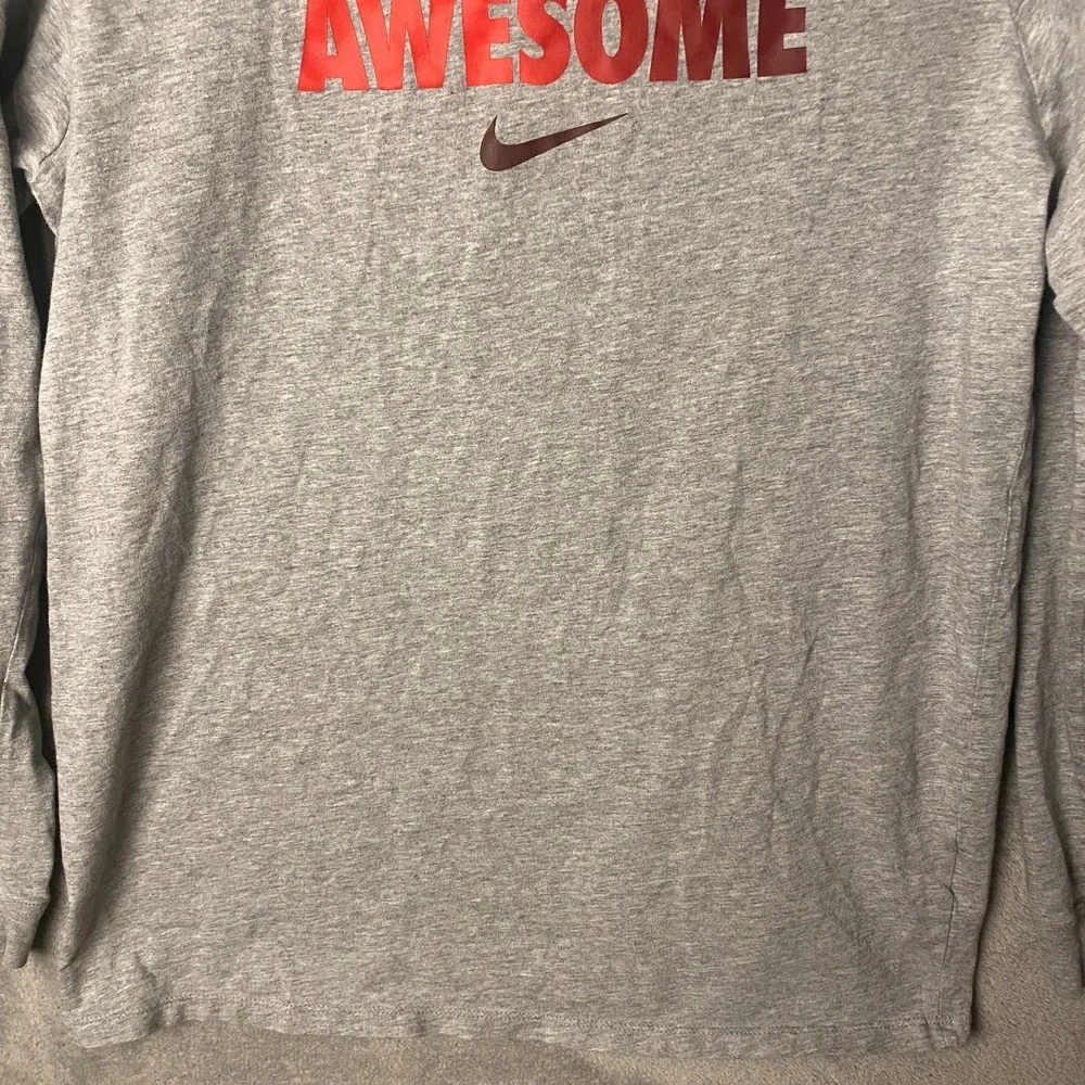 Nike Boys XL Long Sleeve Tee Grey 